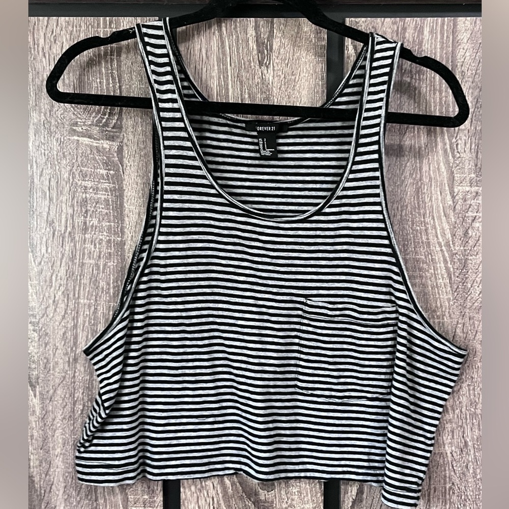 Forever 21 Black & Grey Striped Crop Tank Top ~Sz S~